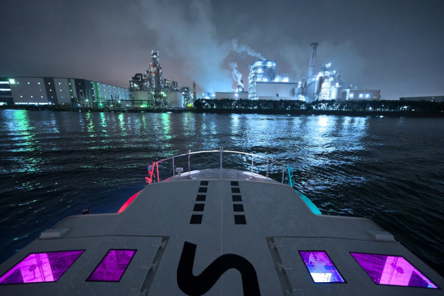 Y Cruise　シーバス工場夜景クルーズ